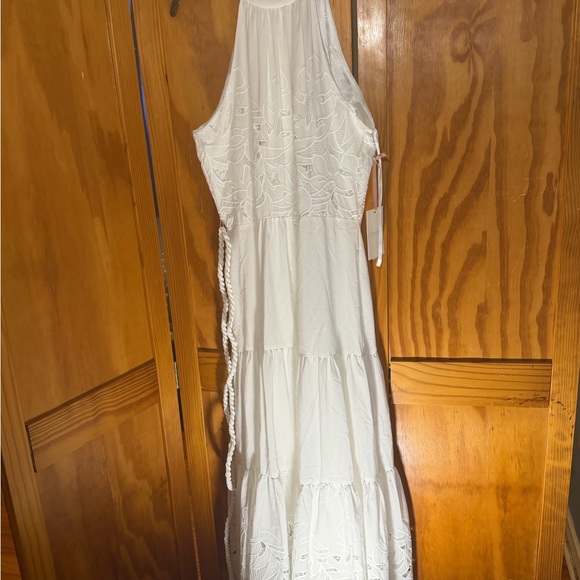 NWT Alex Marie Angelica Dress| Size 6 White Halter Maxi Dress - Picture 2 of 4